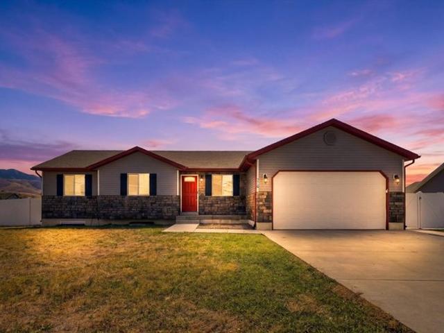 House for sale in Cache, Utah