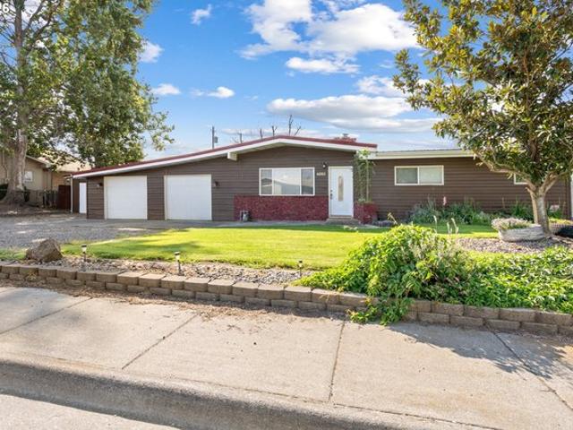 House for sale in Oregonia