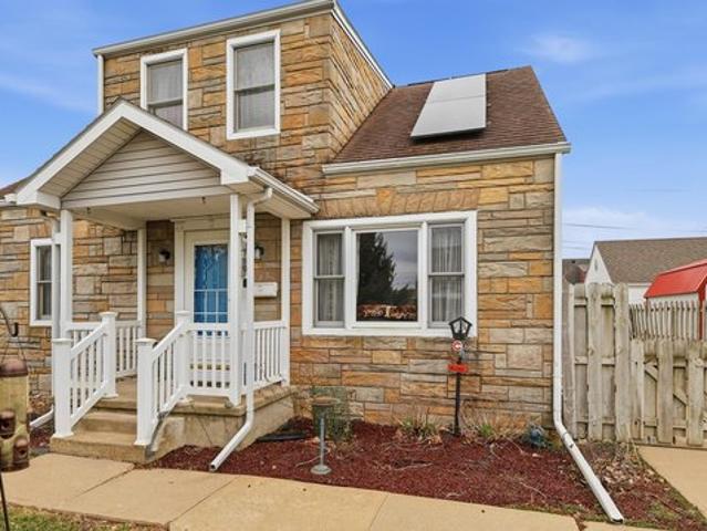 House for sale in Dubuque, Iowa