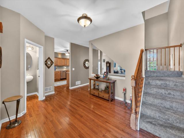 Townhouse for sale in Mchenry, Illinois