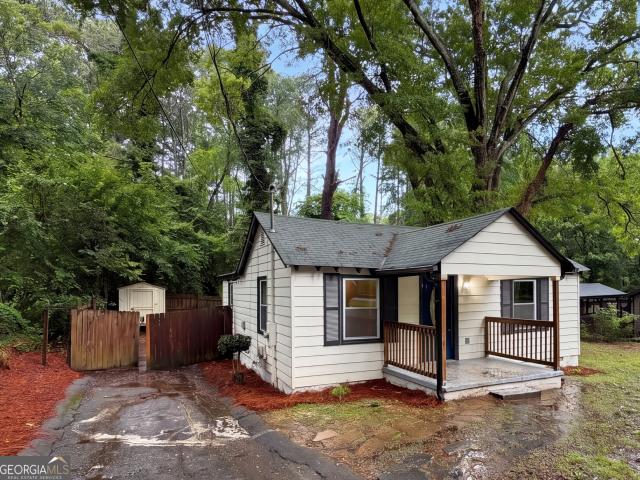 House for sale in Scottdale, Georgia