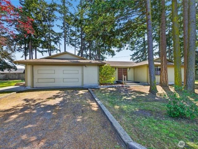 House for sale in Oak Harbor, Washington