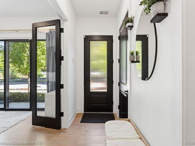 Condo for sale in Royal Oak, Michigan