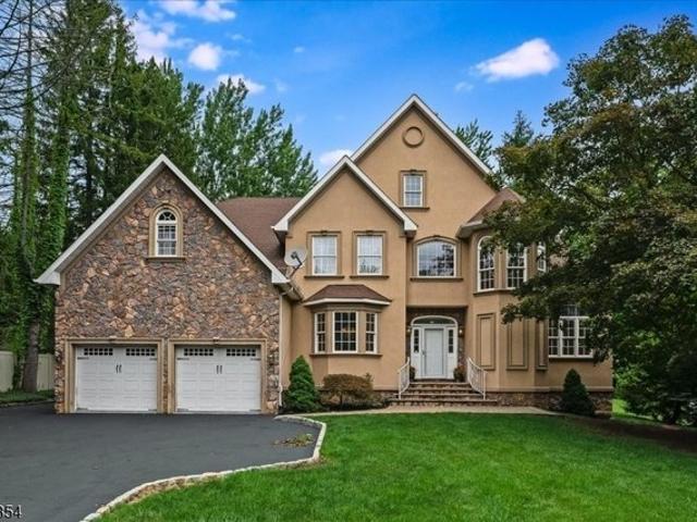 House for sale in Berkeley Heights, New Jersey