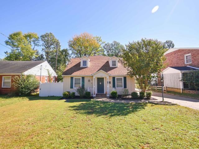 House for sale in Mayfield, Graves County