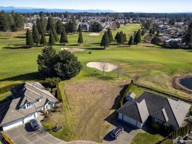Land for sale in Courtenay, British Columbia