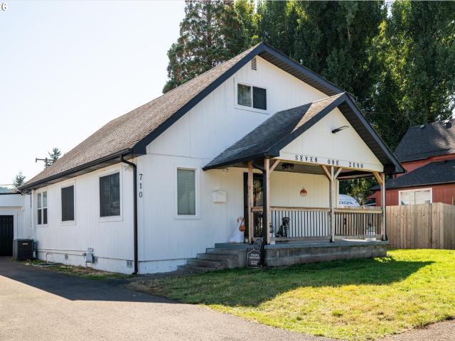 House for sale in Oregonia