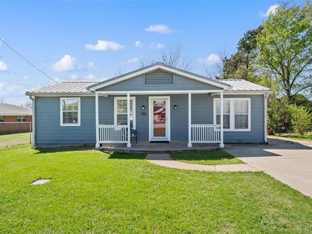 House for sale in Lorena, Texas