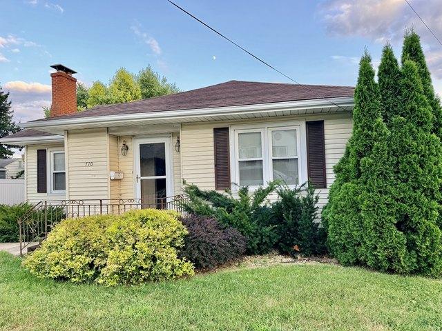 House for sale in Peru, Illinois