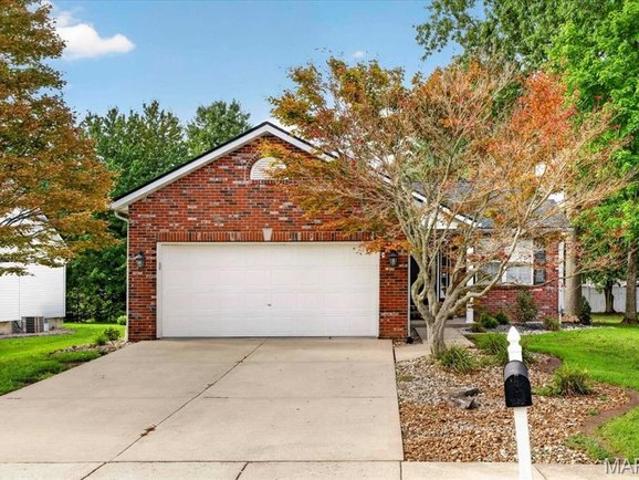 House for sale in Edwardsville, Illinois