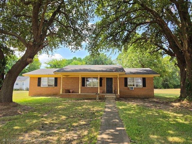 House for sale in Cushing, Texas