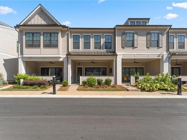 Townhouse for sale in Woodstock, Georgia