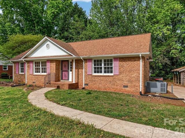House for sale in Mecklenburg, North Carolina