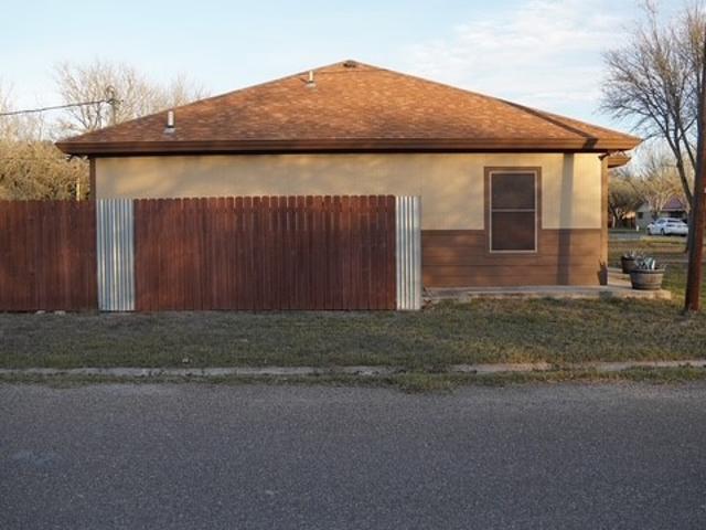 House for sale in Hebbronville, Texas