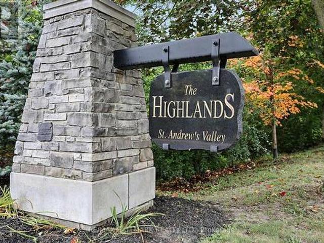 Townhouse for sale in Uxbridge, Golden Horseshoe
