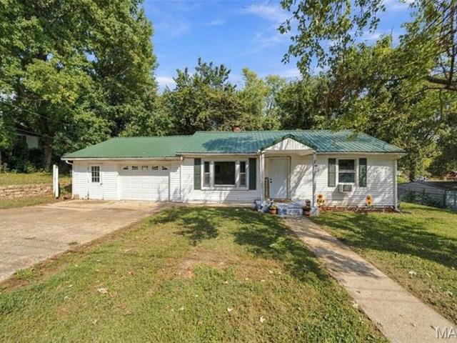 House for sale in Poplar Bluff, Butler County