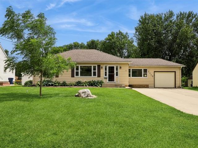 House for sale in Urbandale, Iowa