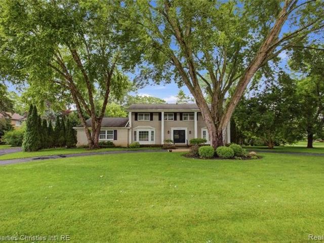 House for sale in Bloomfield Hills, Michigan