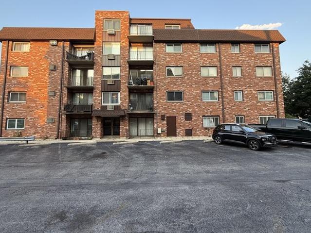 Condo for sale in Oak Lawn, Illinois