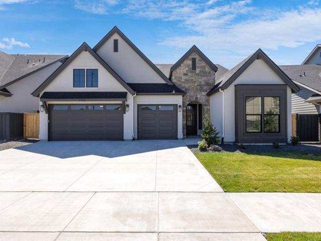 House for sale in Apex Southeast, Meridian