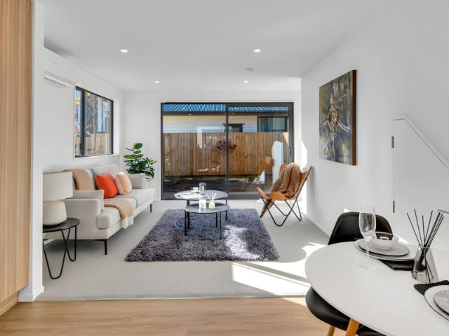 Townhouse for rent in Heathcote, Canterbury