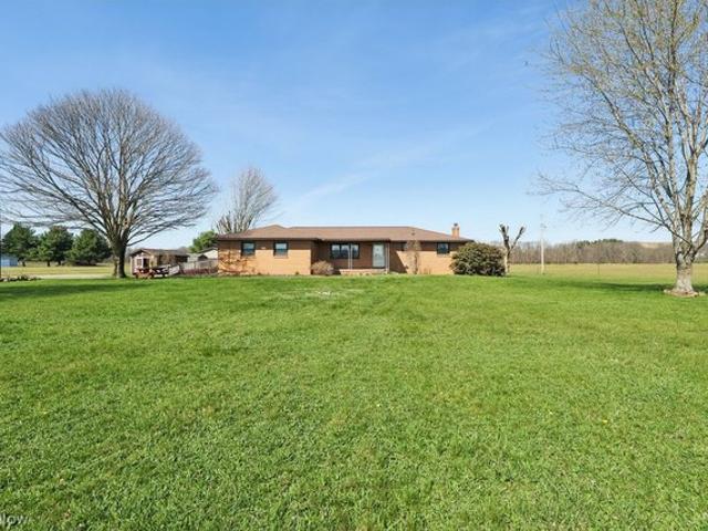 House for sale in Waynesburg, Ohio