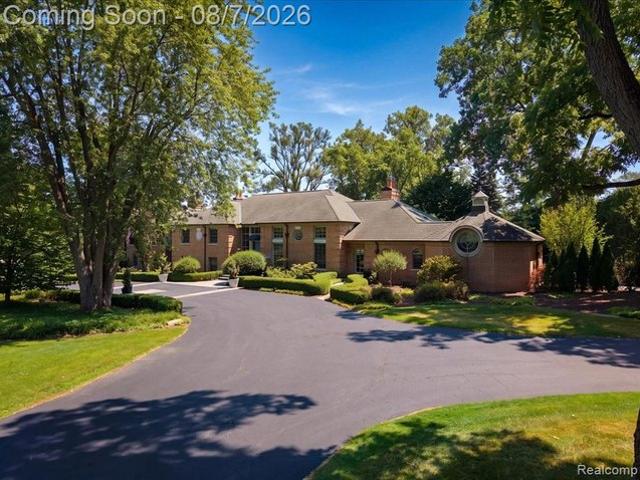 House for sale in Bloomfield Hills, Michigan
