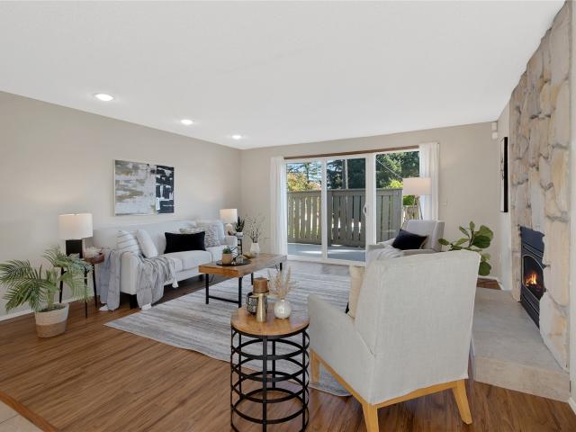 Condo for sale in Hiddenwood West, University Place