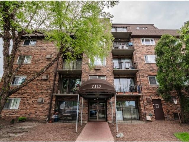Condo for sale in Oak Lawn, Illinois