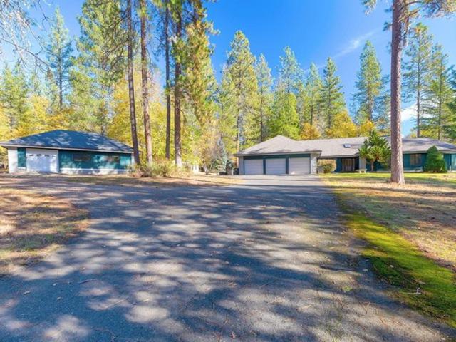House for sale in Rogue River, Oregon