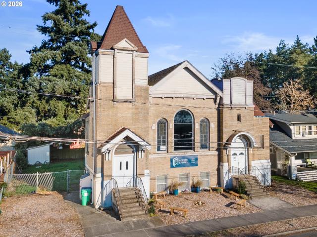 Commercial for sale in Oregonia