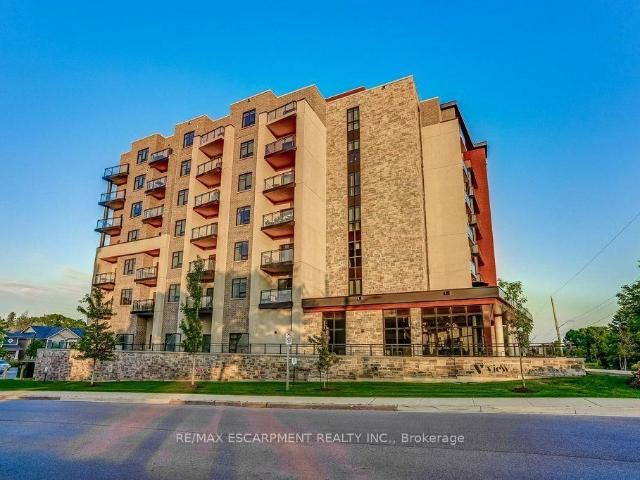 Condo for sale in Ancaster, Ontario