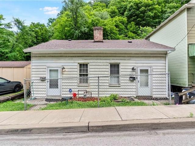 House for sale in Pittsburg, Pennsylvania