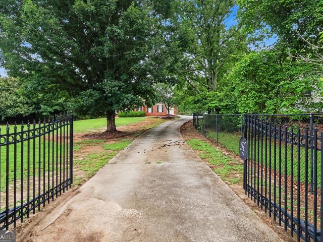 House for sale in Conyers, Georgia