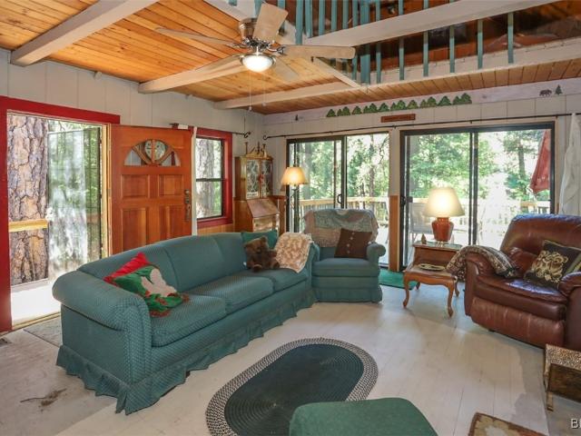 House for sale in Cedar Glen, California