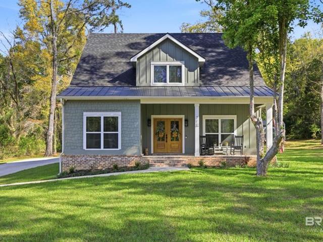 House for sale in Daphne, Alabama