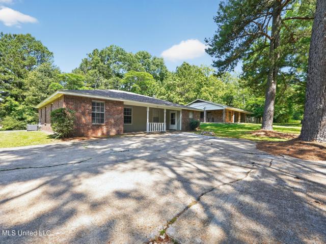 House for sale in Pearl, Mississippi