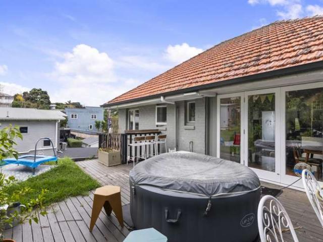 House for sale in Auckland, Oroua County