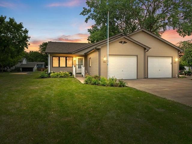 Townhouse for sale in North Aurora, Illinois