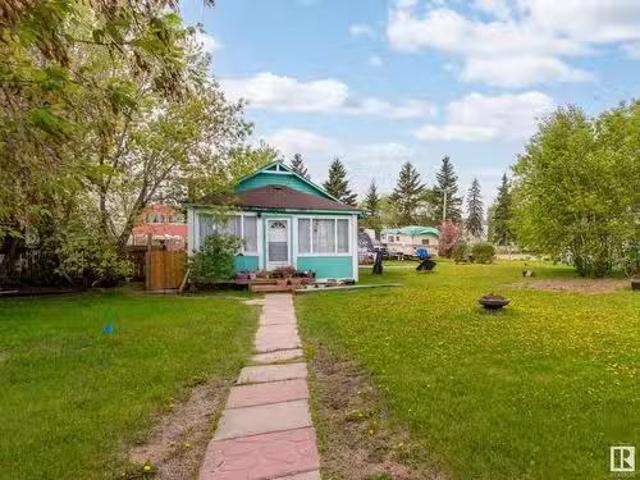 House for sale in Cherry Grove, Alberta