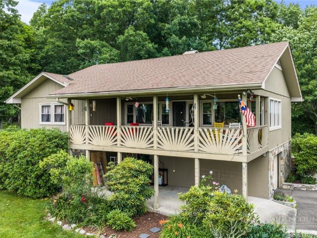 House for sale in Avery, North Carolina