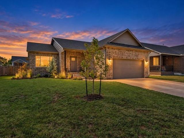 House for sale in Valley Center, Sedgwick County