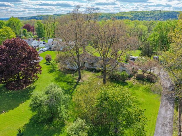 House for sale in Lake Katrine, New York