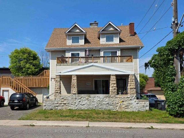 House for sale in Thunder Bay, Northwestern Ontario