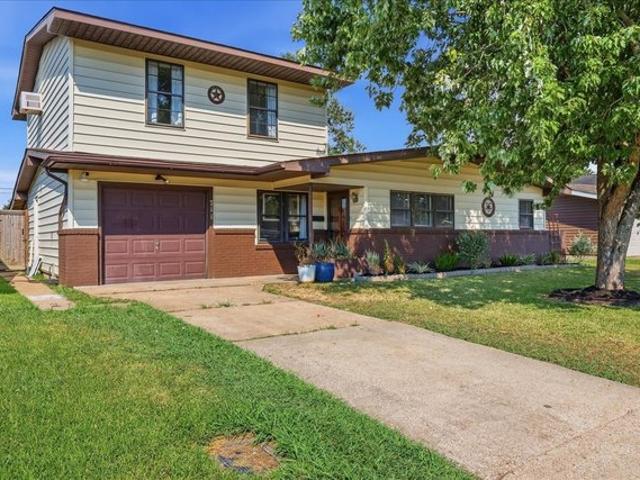House for sale in Jefferson, Texas
