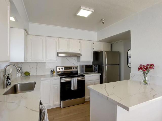 Condo for sale in San Mateo, California