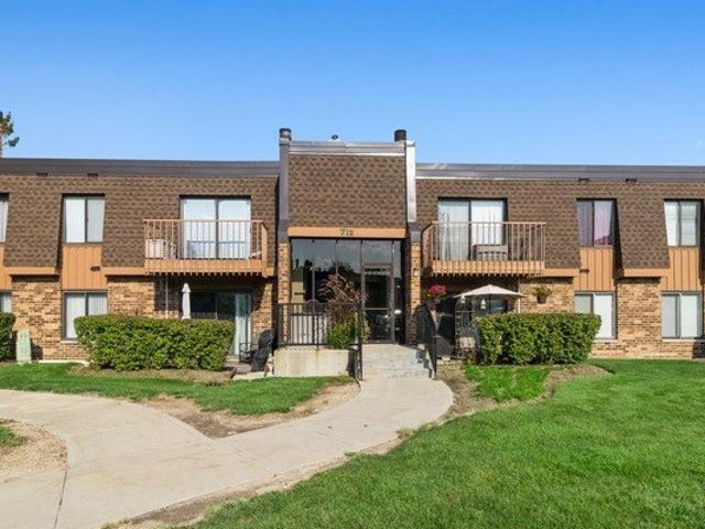 Condo for sale in Schaumburg, Illinois