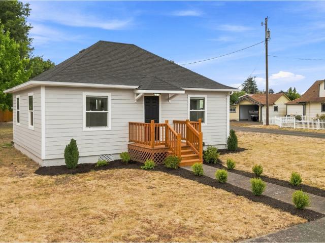 House for sale in Oregonia