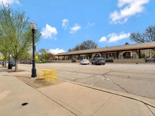Commercial for sale in La Grange, Illinois