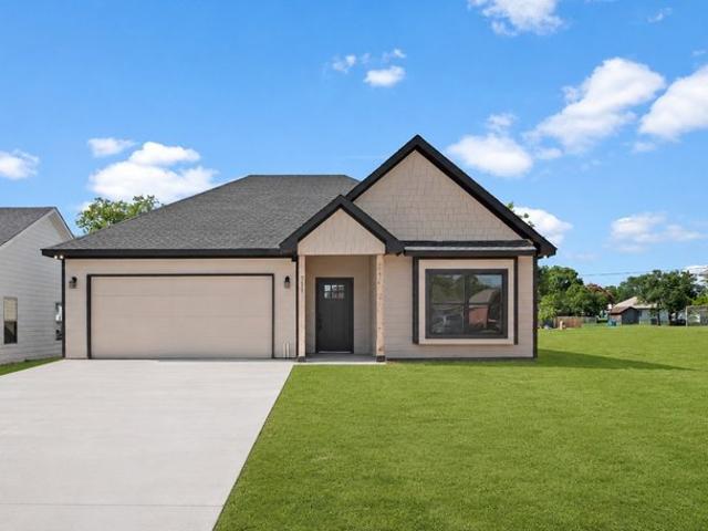 House for sale in Ellis, Texas